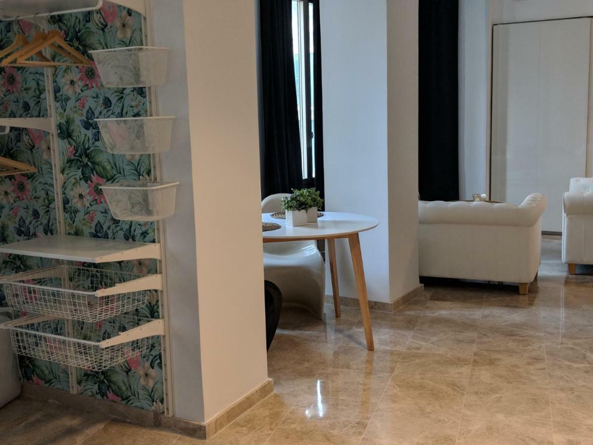 Apartamentos ARC Félix Sáenz - 2 3 Málaga Extérieur photo