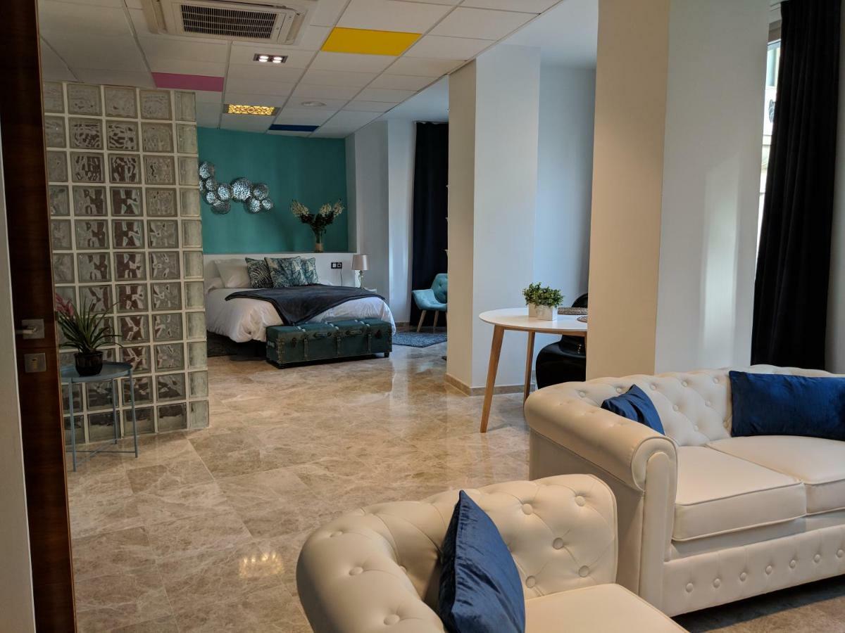Apartamentos ARC Félix Sáenz - 2 3 Málaga Extérieur photo